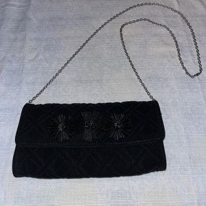 VERA BRADLEY Celebration Clutch Chain Strap quilt